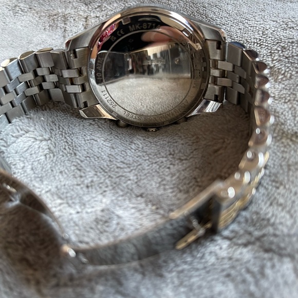 Michael Kors Lexington watch - Picture 5 of 5